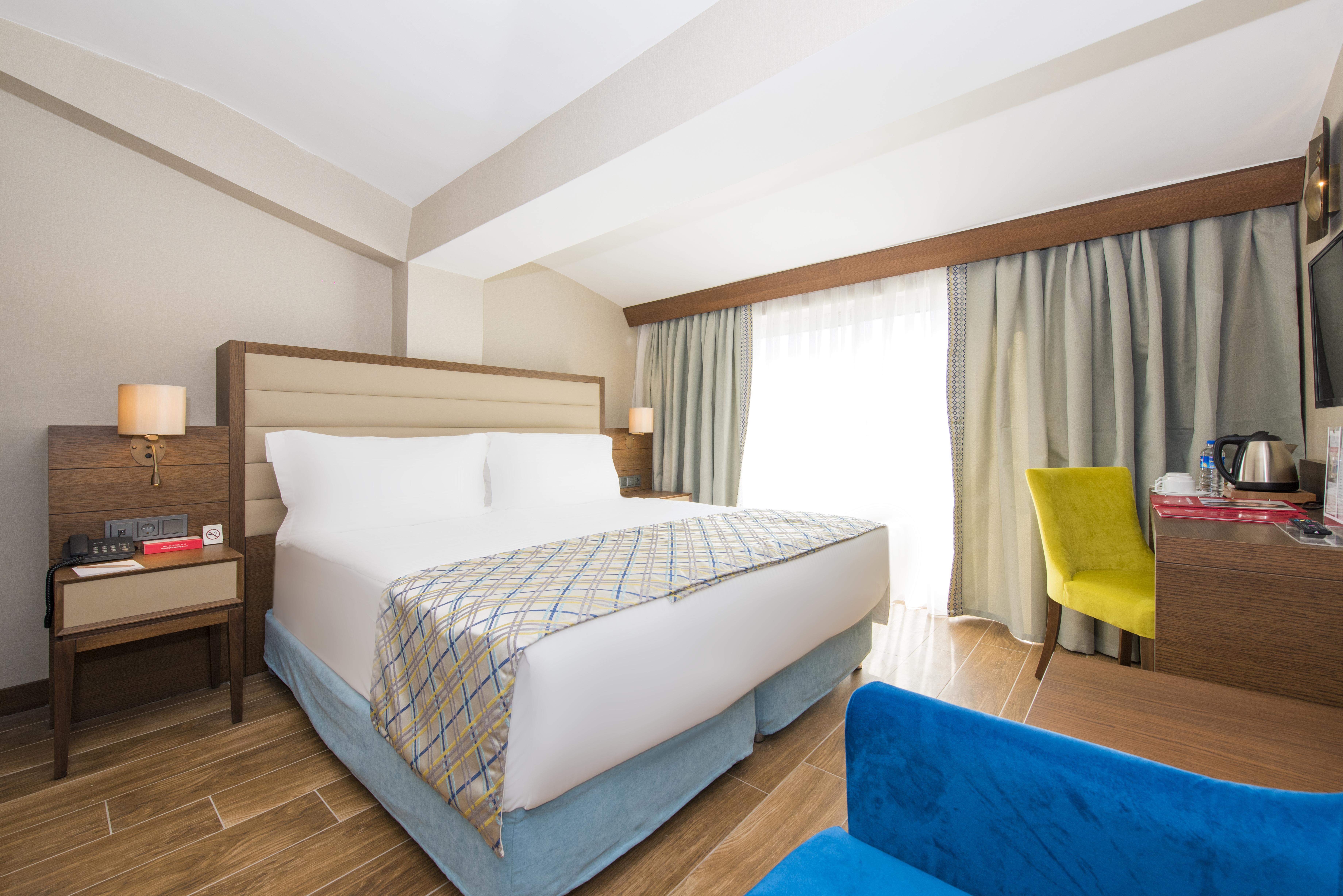 Ramada Plaza Antalya Hotel Exterior photo Deluxe Room